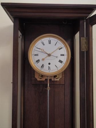 Precision Pendulum Clock
